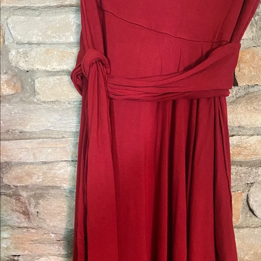 Elegant Red One-Shoulder Dress with wrap around sash. Large. - Picture 6 of 8